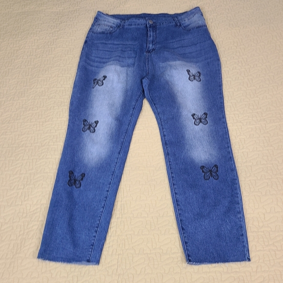 SHEIN Denim - SHEIN distressed butterfly jeans size 2XL